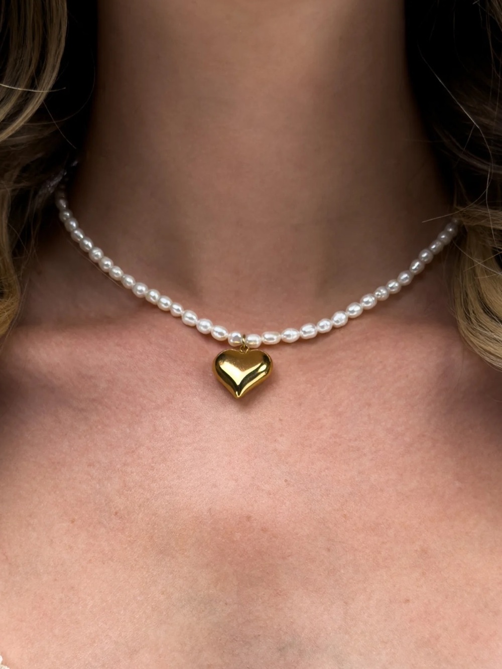 🆕 Oshena Amara Freshwater Pearl Necklace with Gold Heart Charm